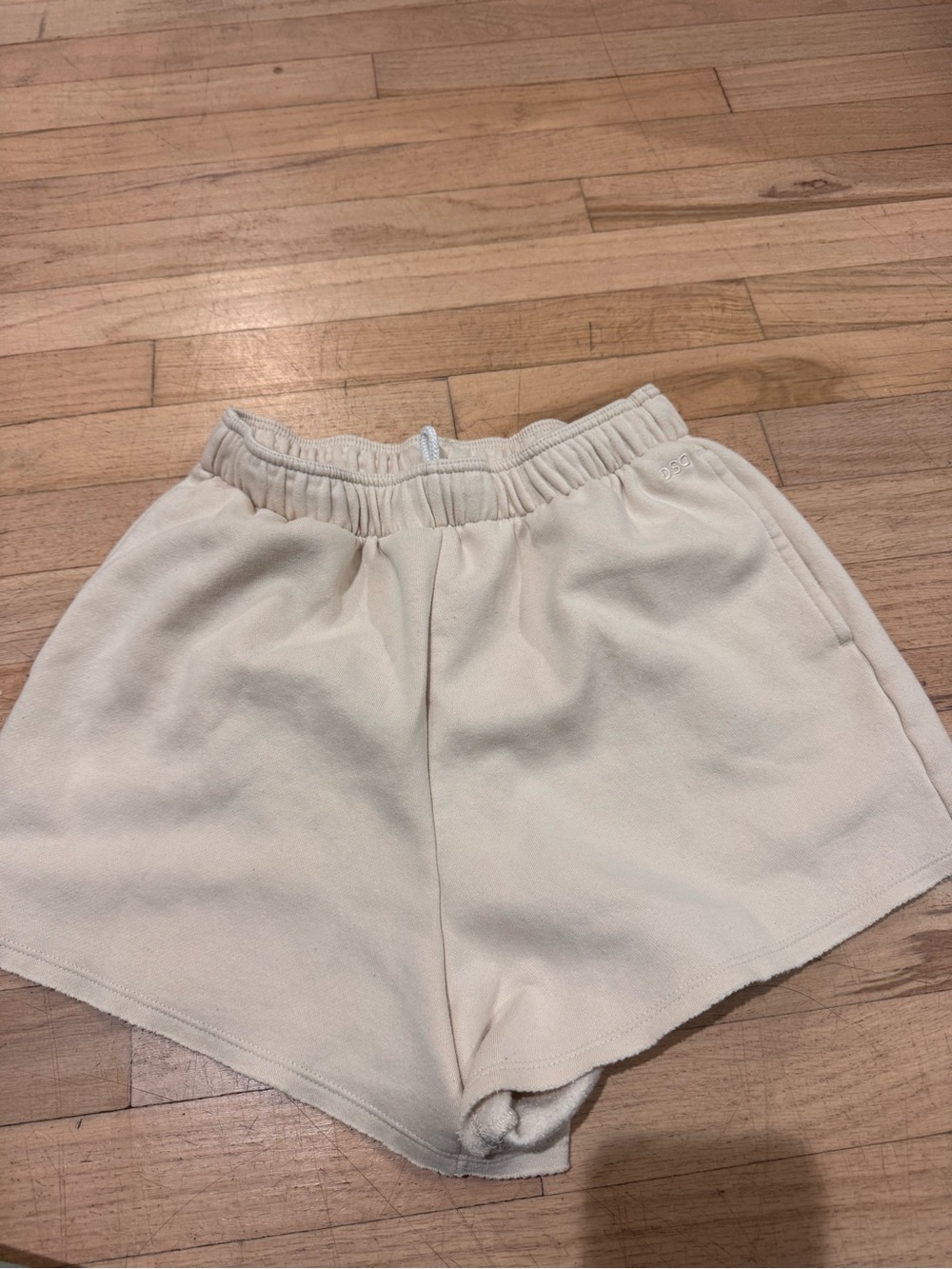 DSG Cream Athletic Elastic-Waist Shorts